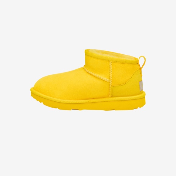 UGG Classic Ultra Mini
Girls' Grade School（1130750K-CAN） - Picture 2 of 7